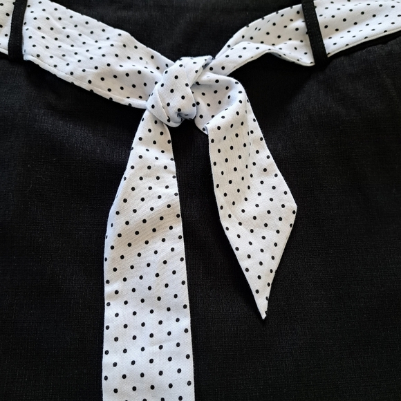 S.C.& Co. Pull On Skort Black Stretch Skort With Tie Belt NWT Size 10 - Picture 2 of 9